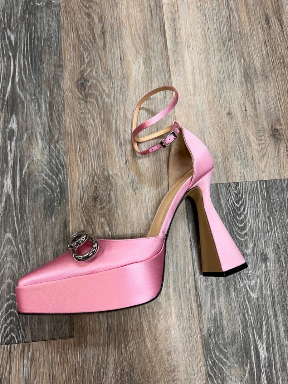 Mach & Mach Double Bow Pink Satin Platform Pumps size 38 1/2 Retail $1120